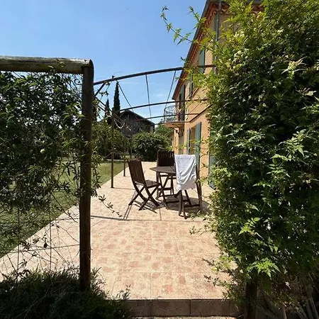 La Vie En Rose Villa